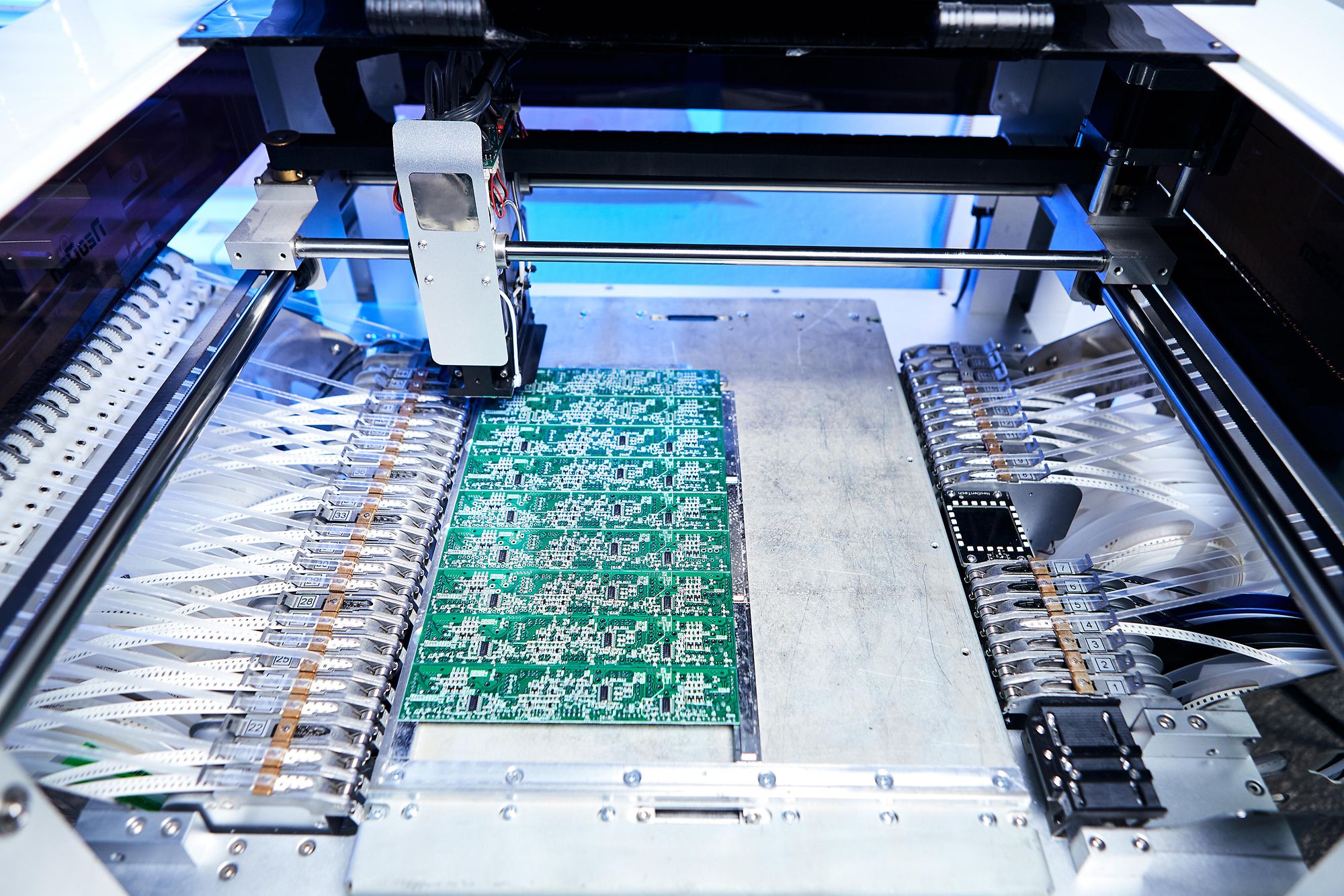 Multilayer Piezo Actuator Stacks | TDK Electronics - TDK Europe